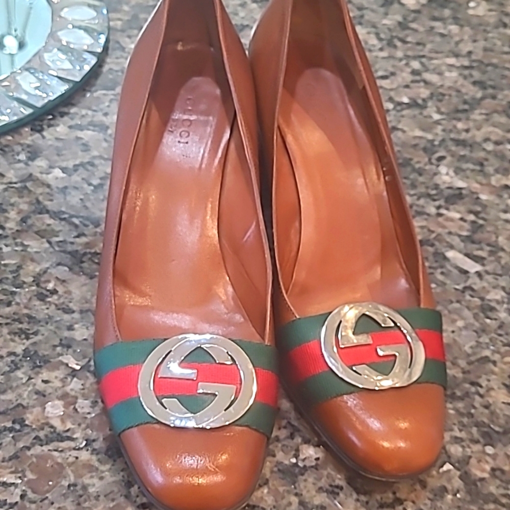 Vintage GUCCI* Leather  Heels  8.5